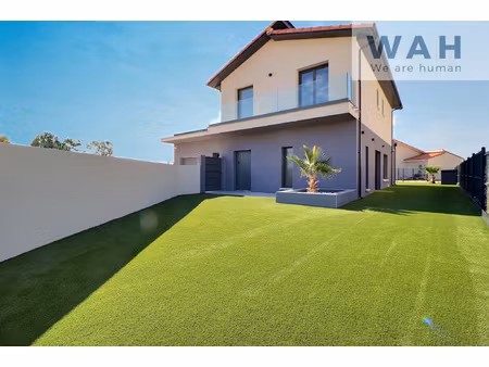 vente villa 5 pieces avec piscine - saint bres (34670)