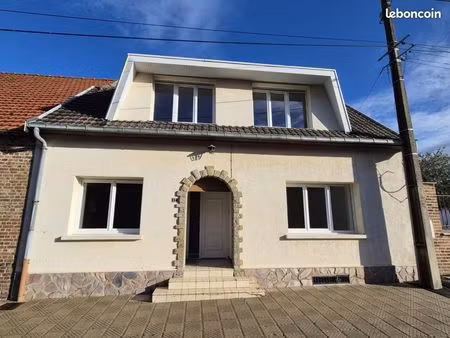 maison 5 pièces 136 m²
