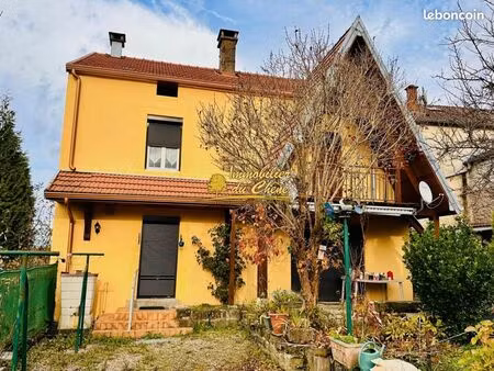 maison 5 pièces 130 m²