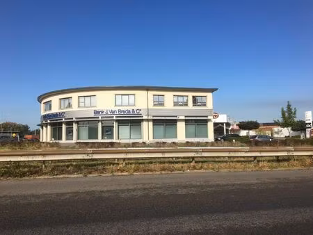 kantoor te huur op de 1ste verdieping