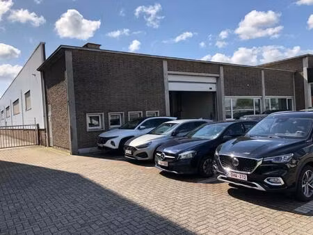 te huur: magazijn 1.316m²