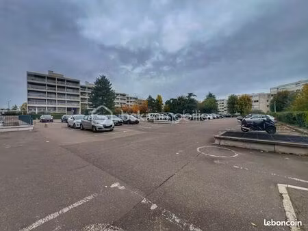 parking 8 m² marly le roi