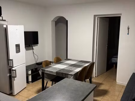 appartement t3 rez de chaussée de villa