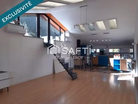 lot de 5 appartements dont 4 meublés  atelier  terrasses.