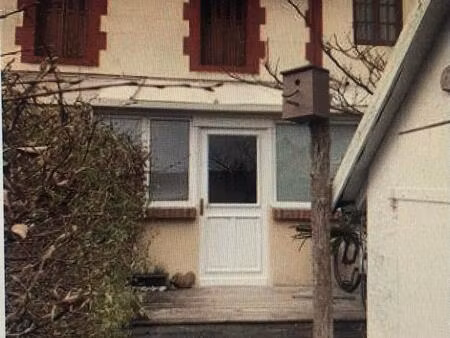 petit pied-à-terre en bord de mer