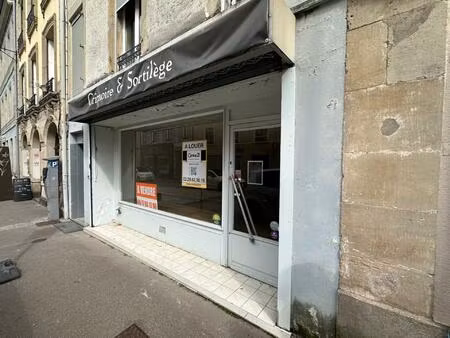 espace commercial en plein coeur de remiremont .