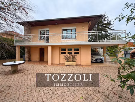 maison saint quentin fallavier 5 pièce(s) 160 m2