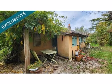 maisonnette refuge de 2 chambres  dans un écrin végétal proche des commodités  doublée d'u