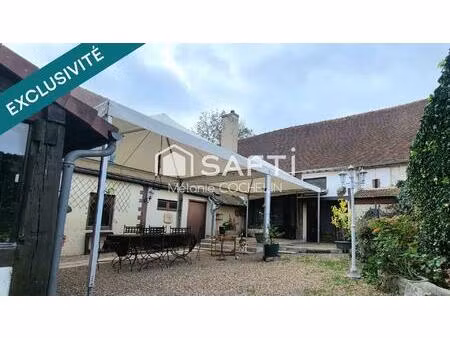 ancien restaurant à fort potentiel sur une rue commerçante