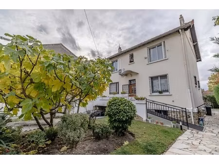 maison spacieuse et lumineuse – idéale pour grande famille  secteur jacob - 6 pièces - 534