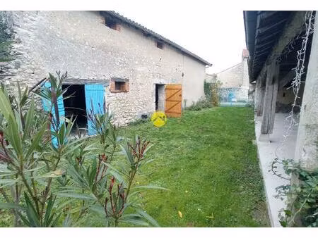 vente maison 4 pièces 78 m² charroux (03140)
