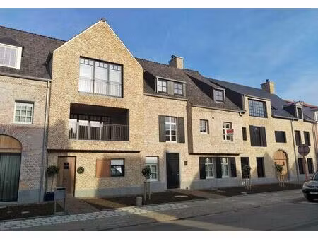 appartement te huur in 's gravenwezel met 2 slaapkamers