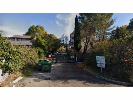 parking / box en location - secteur sud (proche parking-relais malacrida)