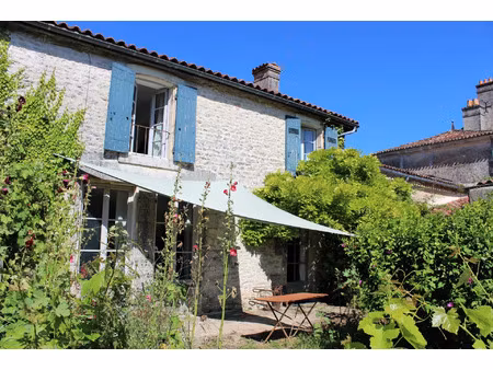 vente maison 8 pièces 281 m² mazeray (17400)