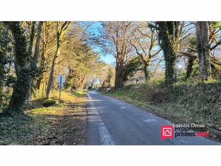 exclusivité ! finistère 29180 locronan. terrain constructible en partie viabilisé. libre d