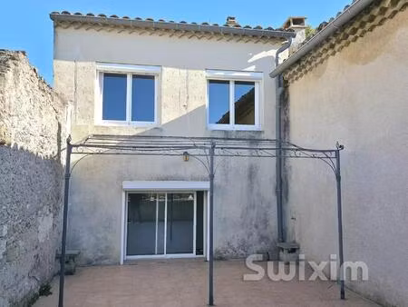 maison de village avec terrasse  garage et cave