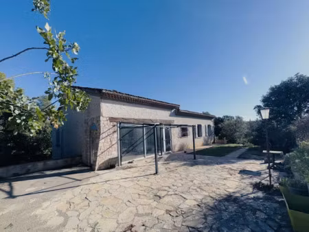 vente maison 6 pièces 150 m² à carces (83570)  335 000 €