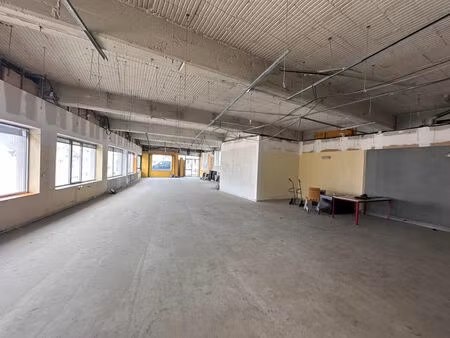 vente local commercial 280m2 rodez 12000 - 315000 € - surface privée