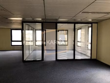 location local professionnel 365m² lognes 77185