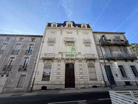 béziers  centre-ville  immeuble de 943m2 + 290m2 d'extérieur