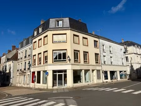 location local professionnel 147m² montargis 45200