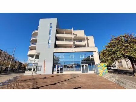 location commerce 95 m² à montpellier (34000)