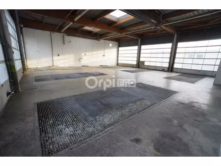 local d'activité a vendre