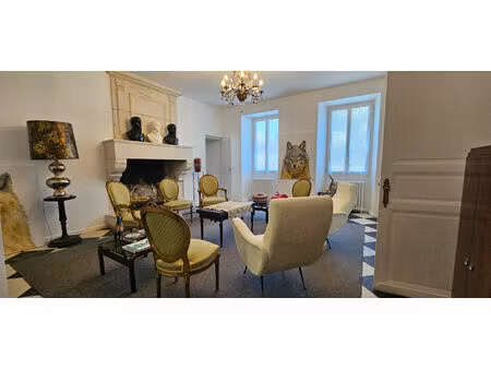 grand domaine 9 pièce(s) saint-dyzant-du-gua 17240