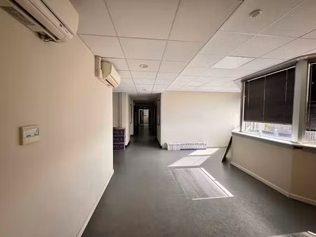 location bureau 537 m² à tours (37000)