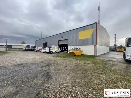 local d'activités a louer