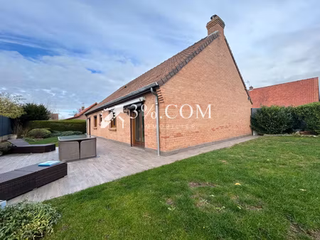 jolie plain pied sans travaux de 96 m²  trois chambres  jardin  garage  coin calme.