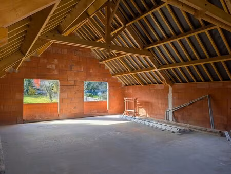 - maison contemporaine à achever-