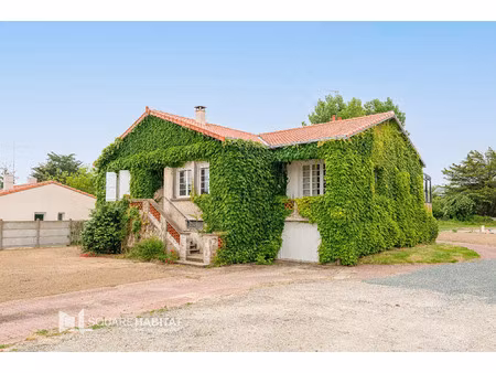 vente maison à l'herbergement (85260) : à vendre / 220m² l'herbergement