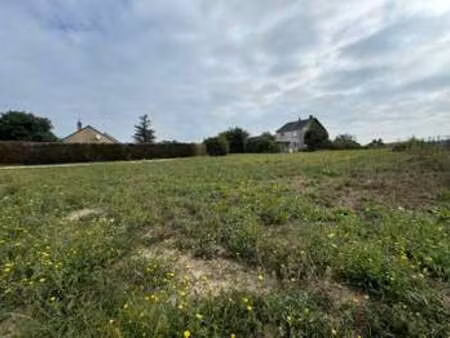 vente terrain à lué-en-baugeois (49140) : à vendre / 1943m² lué-en-baugeois