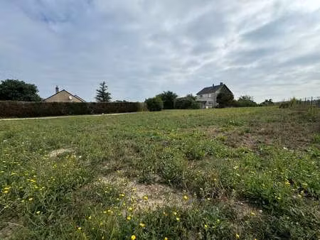vente terrain à lué-en-baugeois (49140) : à vendre / 1970m² lué-en-baugeois