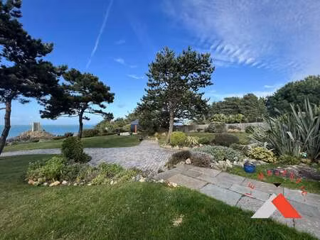 vente maison à saint-lunaire (35800) : à vendre / 191m² saint-lunaire