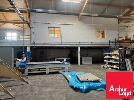 location local commercial 626m2 ustaritz 64480 - 5000 € - surface privée