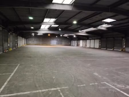 location local commercial