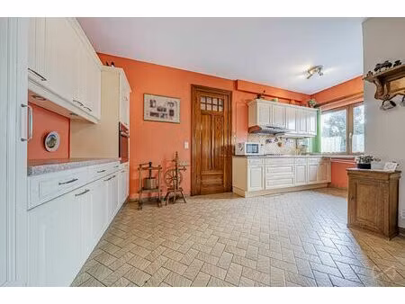 maison à vendre à rue d'oignies 156 aiseau-presles (vbd47041)