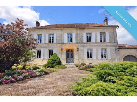 vente maison 10 pièces 292 m² à germignac (17520)  399 000 €