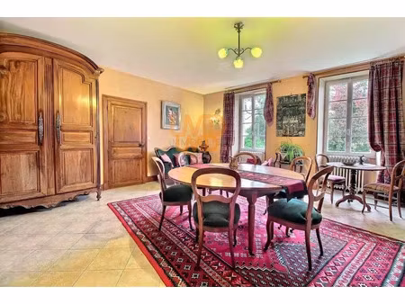 vente maison 10 pièces 292 m² à germignac (17520)  450 000 €