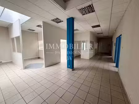 bureau de prestige de 150 m2 en location - blois  france