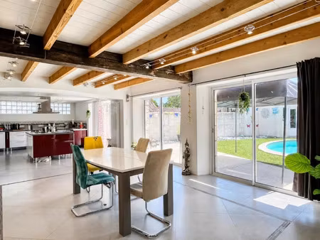 vente maison 11 pièces 345 m² à nieulle-sur-seudre (17600)  425 000 €