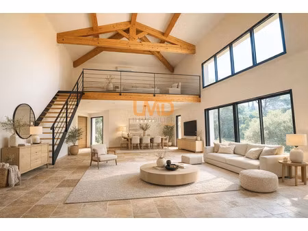 vente maison 5 pièces 219 m² à cotignac (83570)  895 000 €