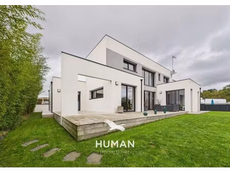 vente maison 7 pièces 168 m² à landévant (56690)  575 850 €