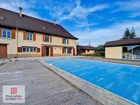 vente maison 10 pièces 253.45 m² à les abrets (38490)  672 750 €