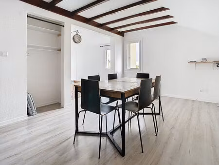 charmant appartement  3 pièces avec garage  cave et parking - proche macon