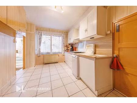 maison de village coudes avec dépendances et jardin