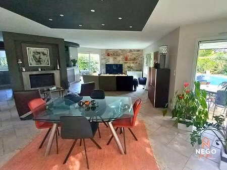 vente maison piscine à angers centre (49000) : à vendre piscine / 180m² angers centre