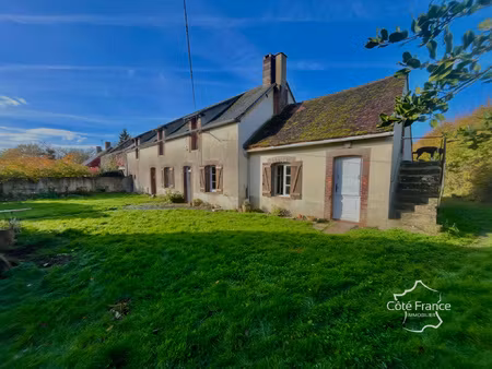 charmante fermette dotée d'un hangar sur un terrain de 5170m
